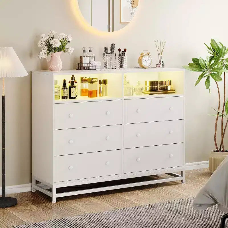 Comò a 6 cassetti con prese di corrente, cassettiera moderna con recinzione portaoggetti e gambe in metallo, porta TV per camera da letto, soggiorno, ingresso